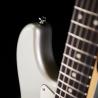 images/GuitarCloseups/sonnet_lms/s_silver_cu_webjpg-3.jpg